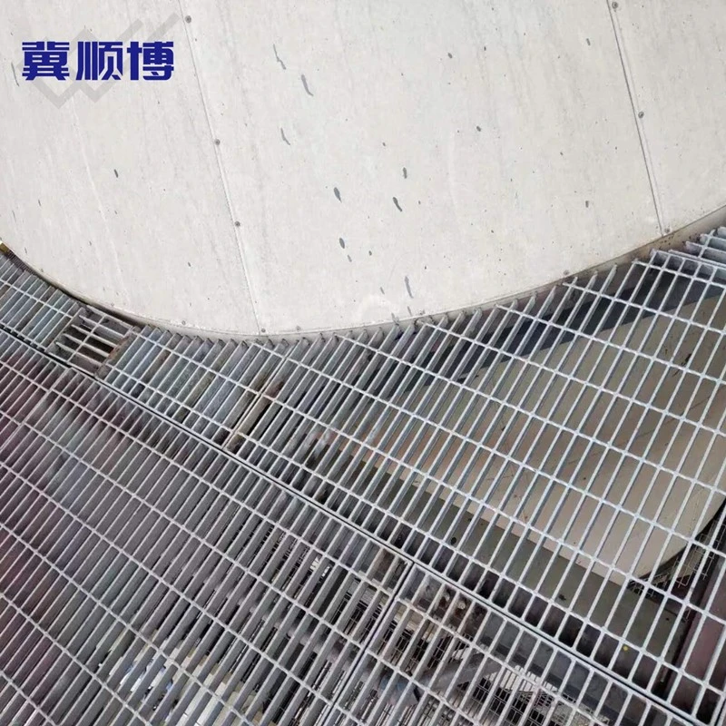 4-Platform steel grating